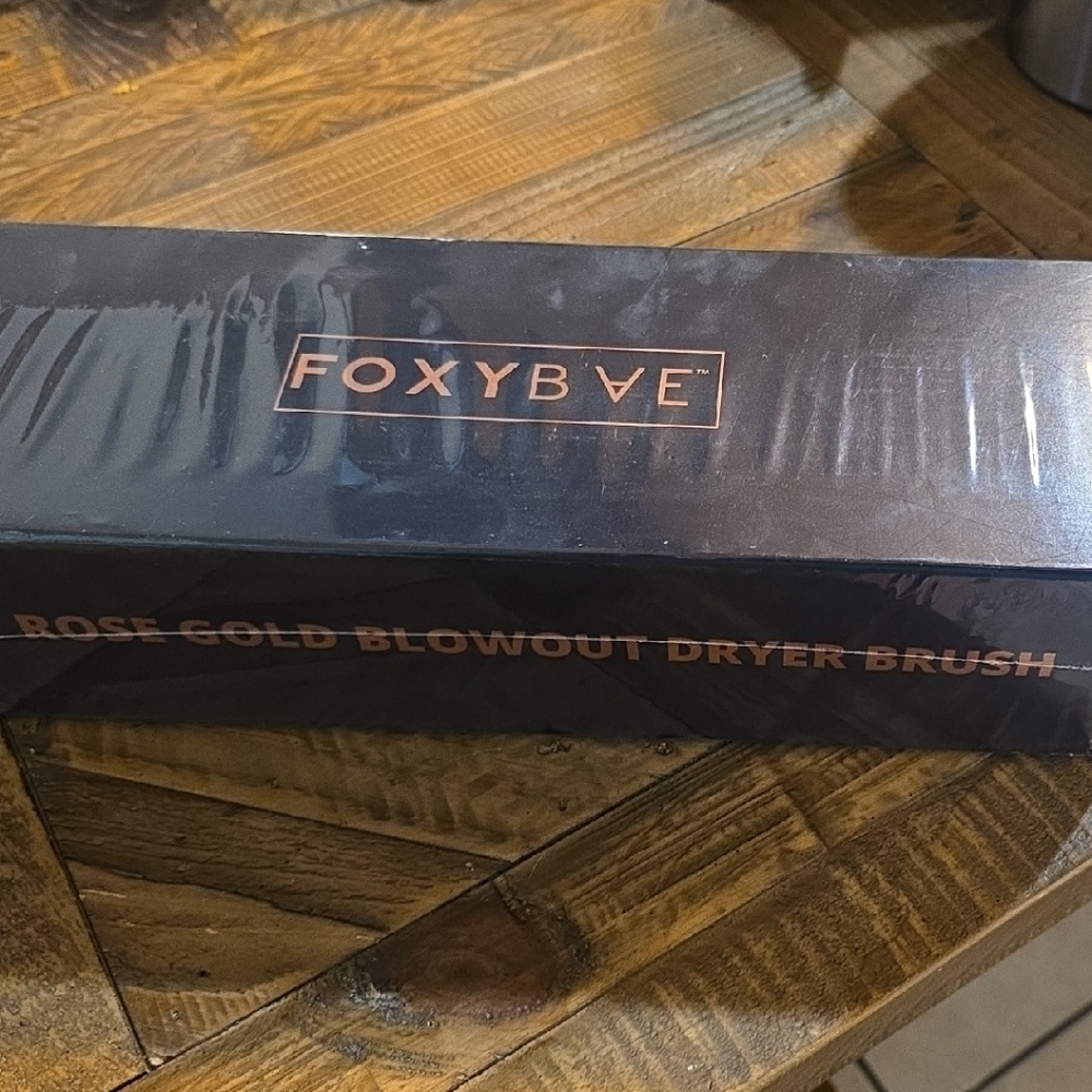 FoxyBae Rose Gold Blowout Dryer Brush